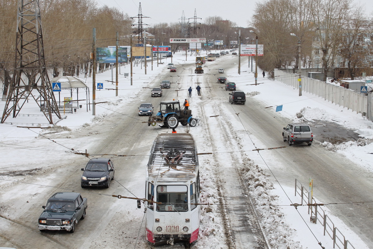 Челябинск, 71-605 (КТМ-5М3) № 1320; Челябинск — Снегопад 25 апреля 2014 года и устранение его последствий