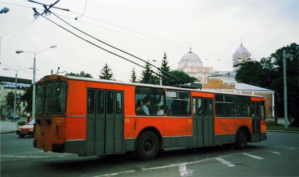 Луцк, ЗиУ-682В-013 [В0В] № 172; Луцк — Ретро фото
