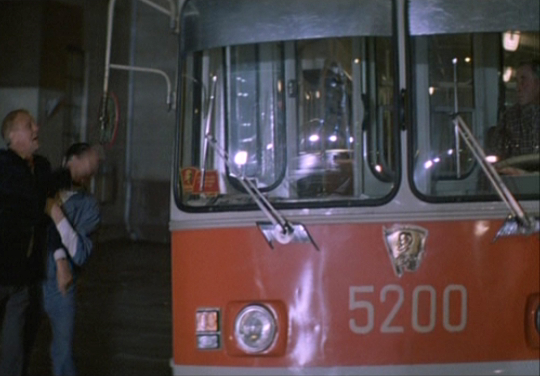 Москва, ЗиУ-682В [В00] № 5200; Москва — Исторические фотографии — Трамвай и Троллейбус (1946-1991); Москва — Троллейбусы в кинофильмах