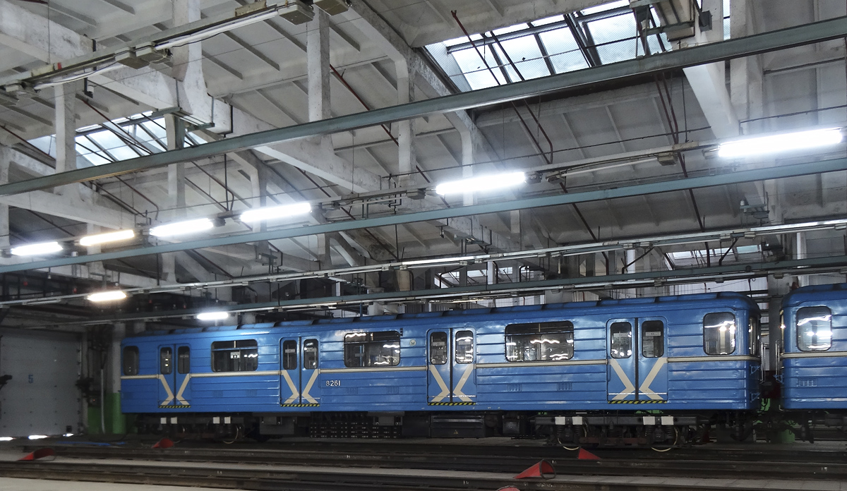 Екатеринбург, 81-714.5 (ЛВЗ/ВМ) № 8261