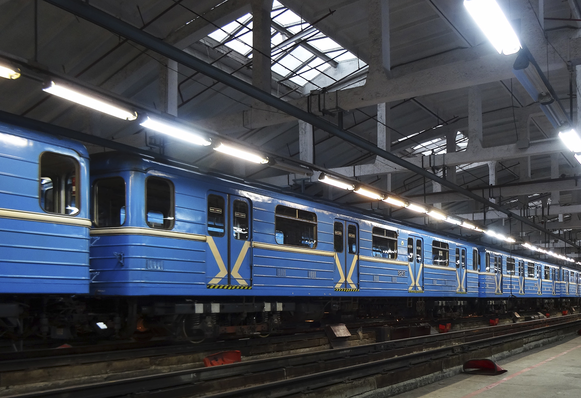 Екатеринбург, 81-714.5 (ЛВЗ/ВМ) № 8249