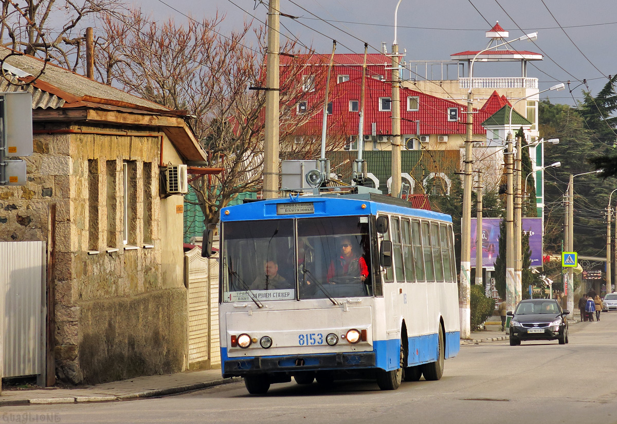 Krimas trolejbuss, Škoda 14Tr11/6 № 8153