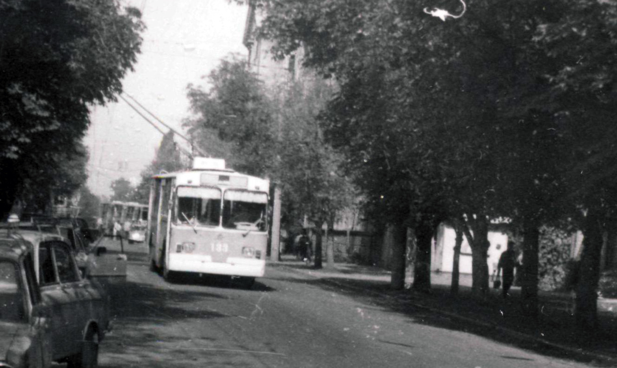 Кременчуг, ЗиУ-682В-012 [В0А] № 133; Кременчуг — Исторические фотографии — Троллейбус (1966-2005)