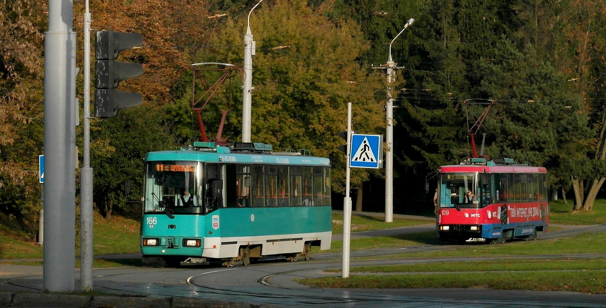 Мінск, БКМ 60102МН № 166; Мінск, БКМ 60102 № 109 Мінск, БКМ 60102МН № 166; Мінск, БКМ 60102 № 109