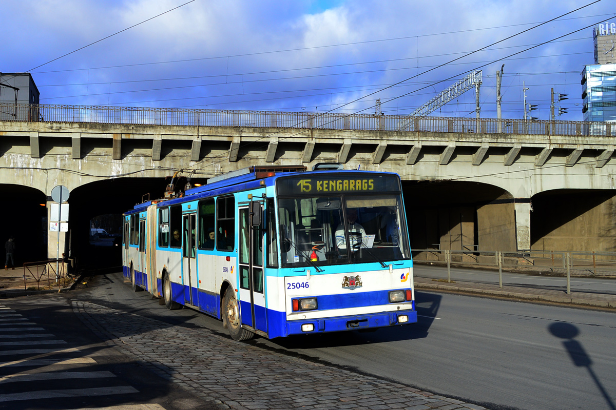 Рига, Škoda 15Tr13/6M № 25046