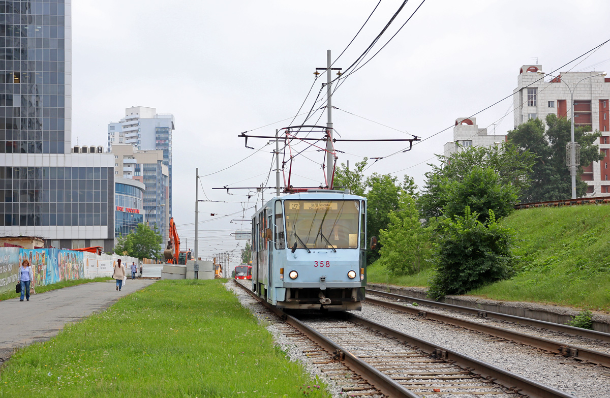 Yekaterinburg, Tatra T6B5SU č. 358