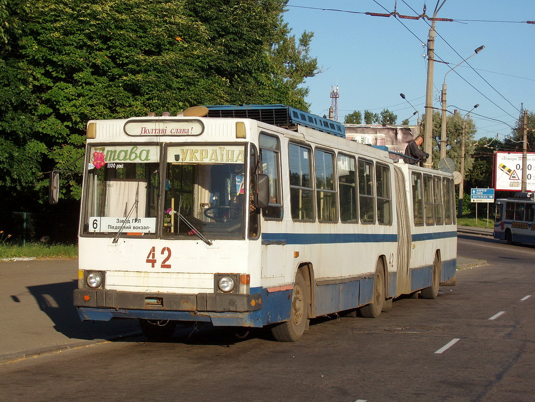 Полтава, ЮМЗ Т1 № 42