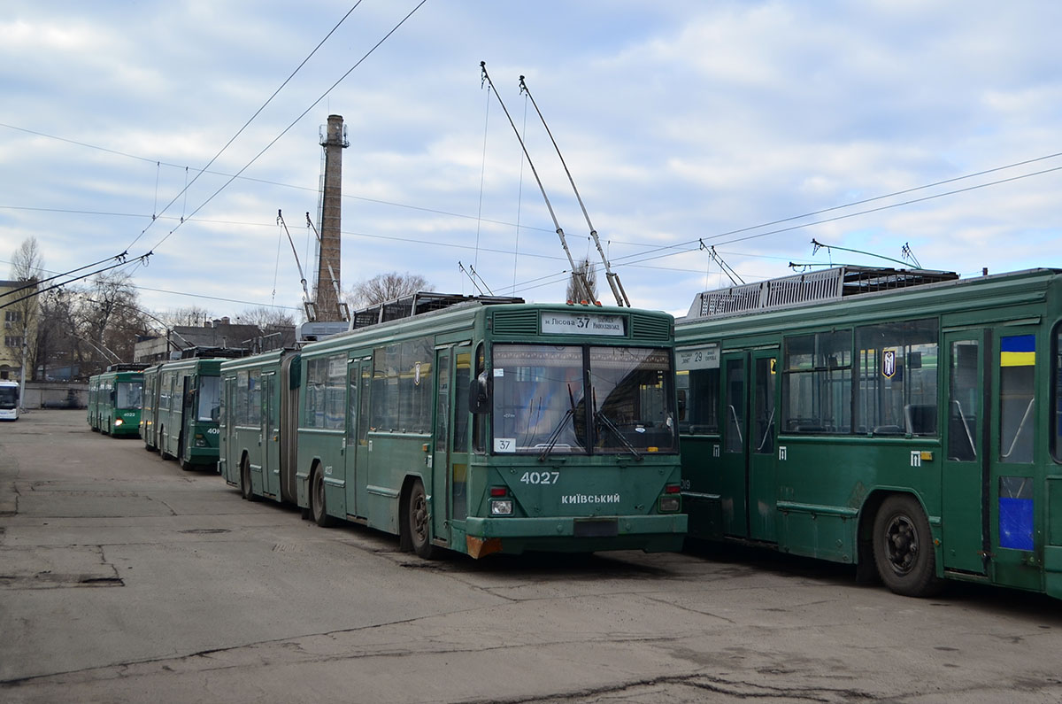 Киев, Киев-12.03 № 4027
