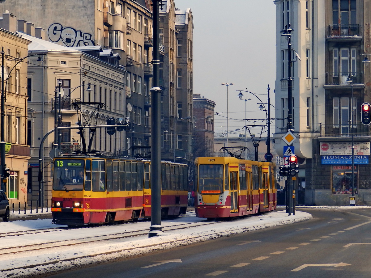 Лодзь, Konstal 805Na № 2307; Лодзь, Konstal 805NaND/2 № 1703