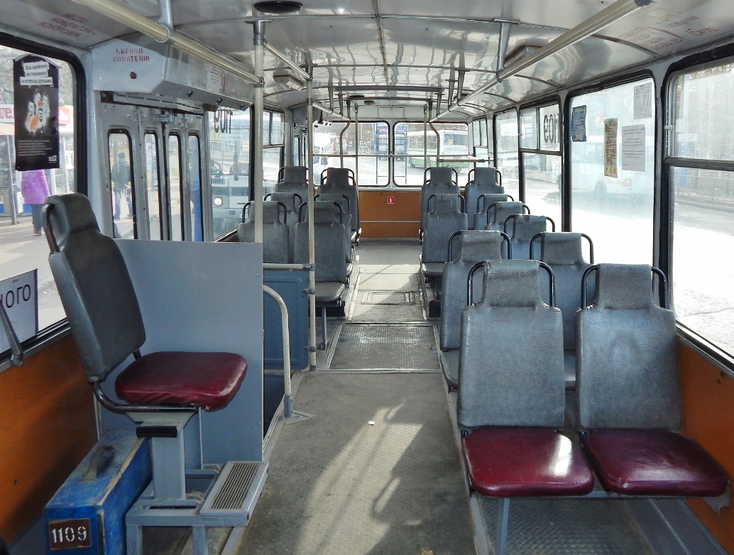 Орёл, ЗиУ-682Г-016  [Г0М] № 1109; Орёл — Салоны