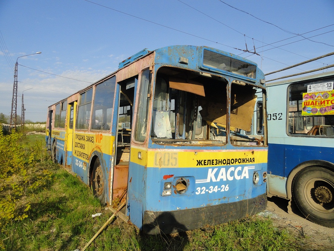 Дзержинск, ЗиУ-682В № 005