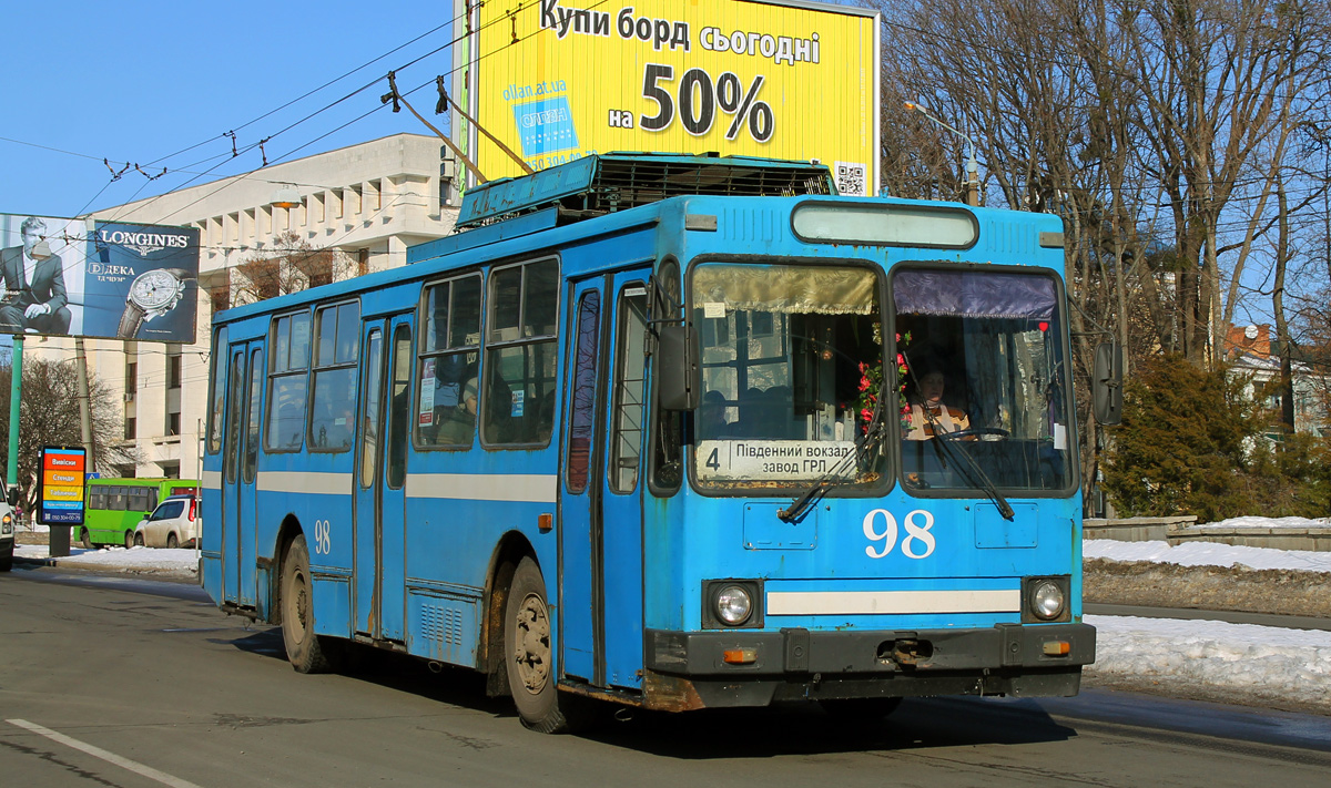 Полтава, ЮМЗ Т2 № 98