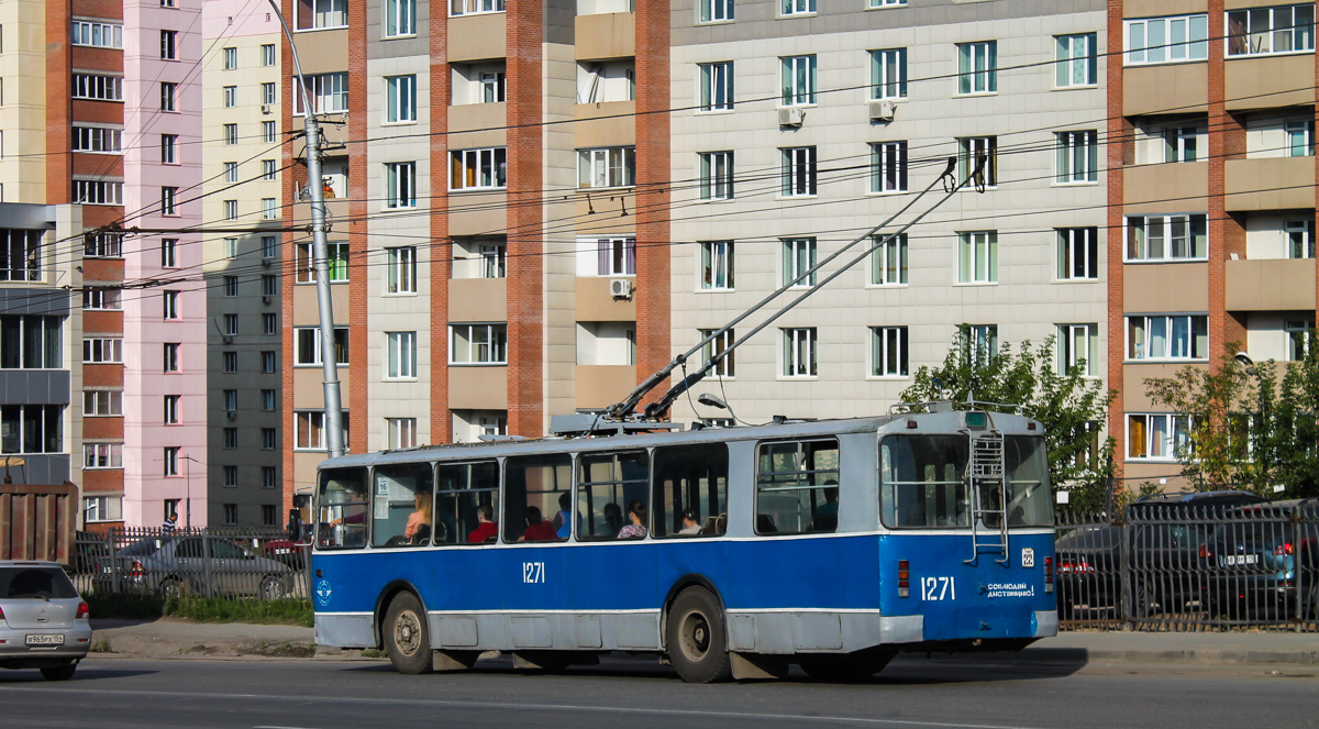Novosibirsk, ZiU-682G [G00] č. 1271