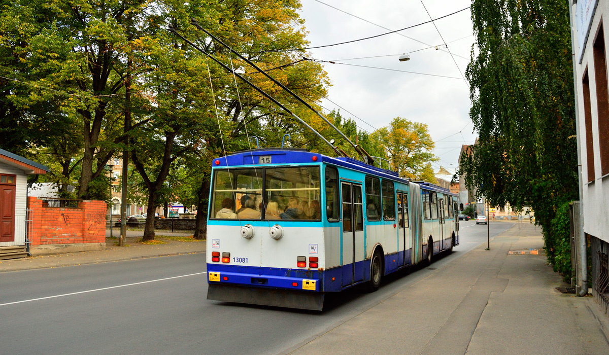 Рига, Škoda 15Tr02/6 № 13081