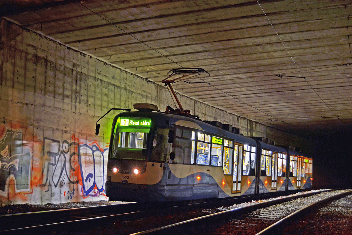 Ostrava, Vario LF3/2.E č. 1652 Ostrava, Vario LF3/2.E č. 1652