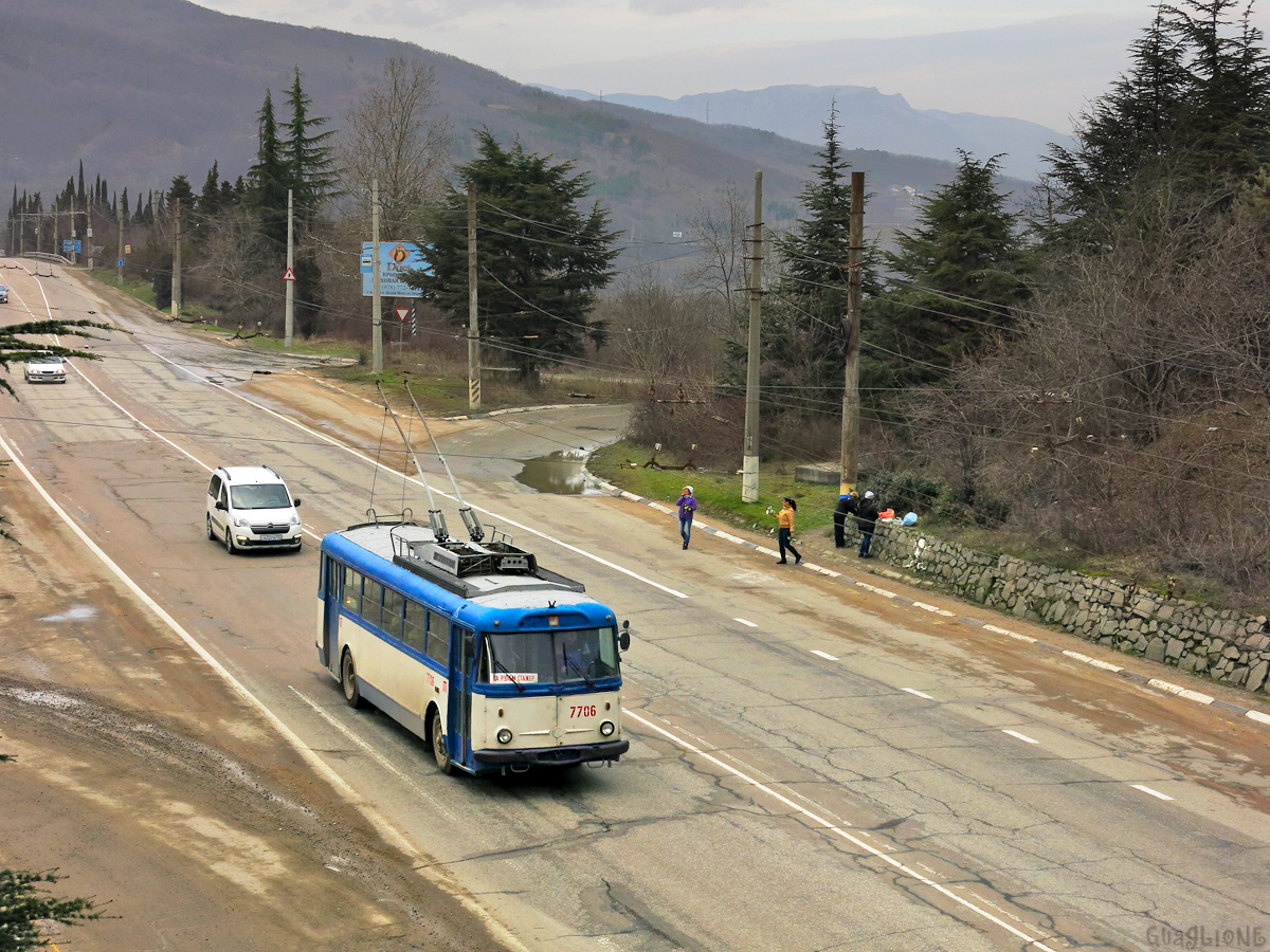 Крымский троллейбус, Škoda 9TrH27 № 7706