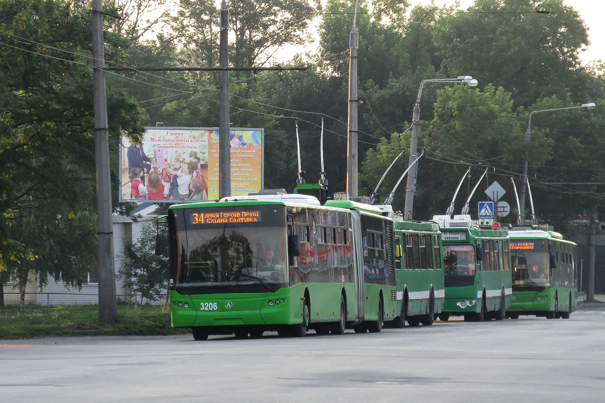 Харьков, ЛАЗ E301D1 № 3206