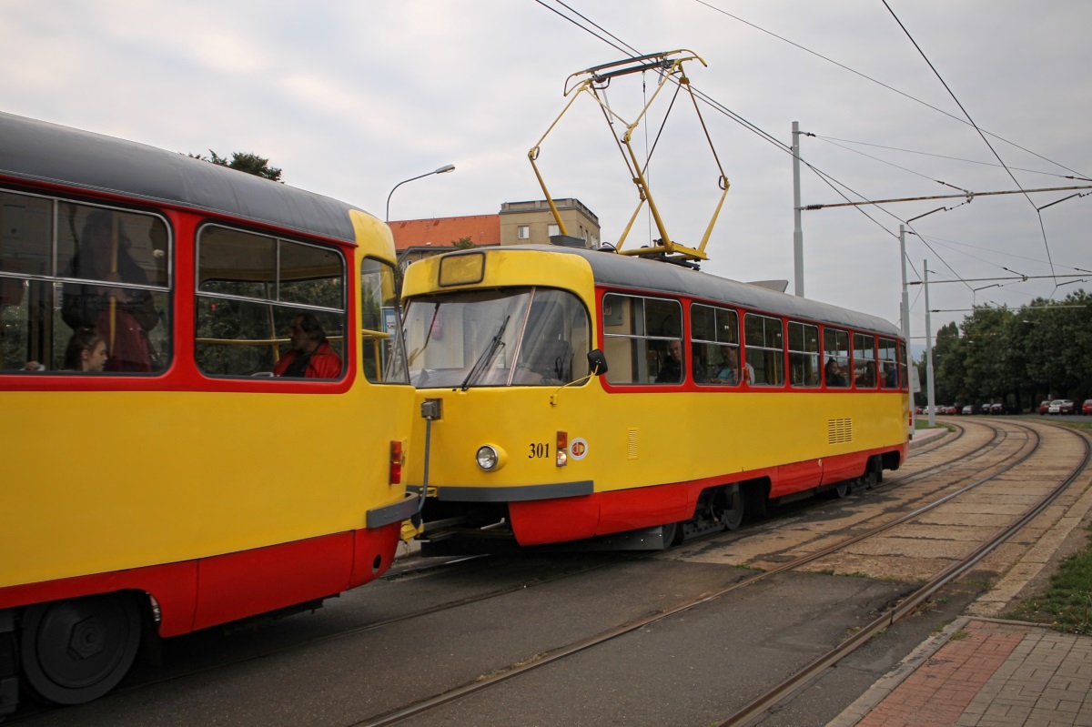 Мост ― Литвинов, Tatra T3M.3 № 301