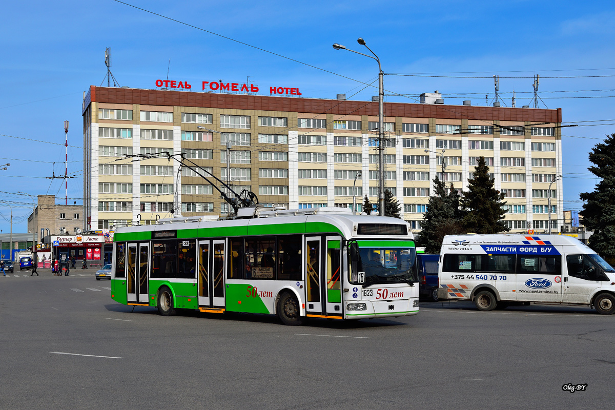 Гомель, БКМ 321 № 1823