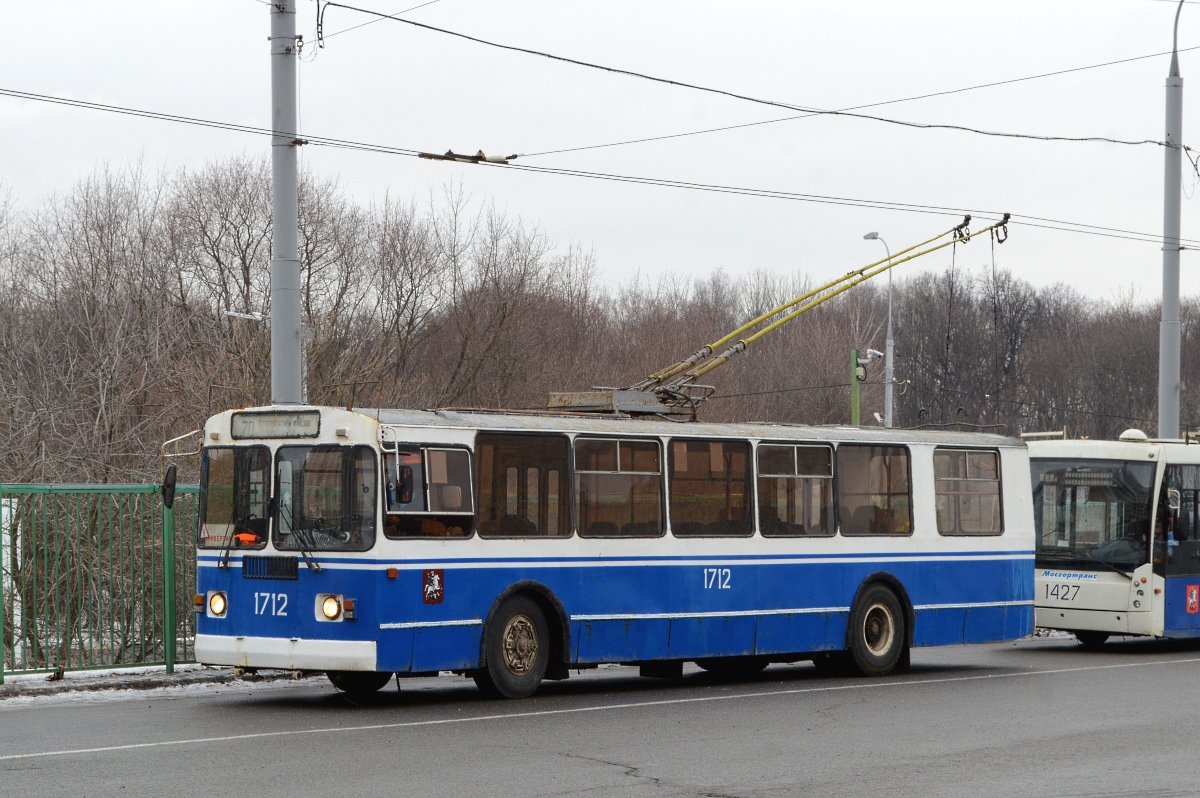 Москва, ЗиУ-682Г-016  [Г0М] № 1712