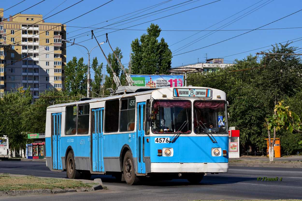 伏爾加格勒, ZiU-682G [G00] # 4576