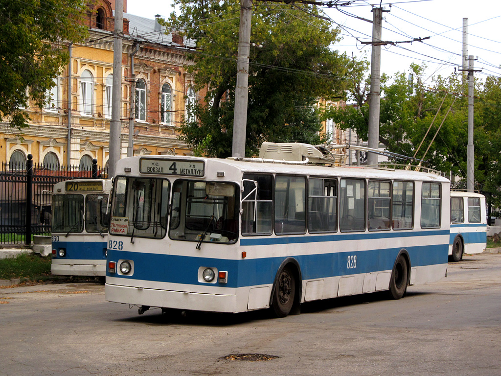 Самара, ЗиУ-682В [В00] № 828; Самара — Троллейбусное депо № 1