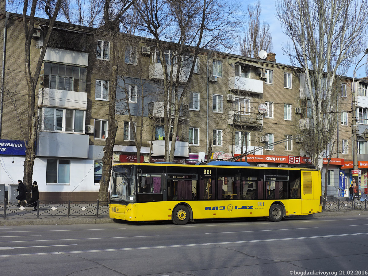Krzywy Róg, LAZ E183D1 Nr 661