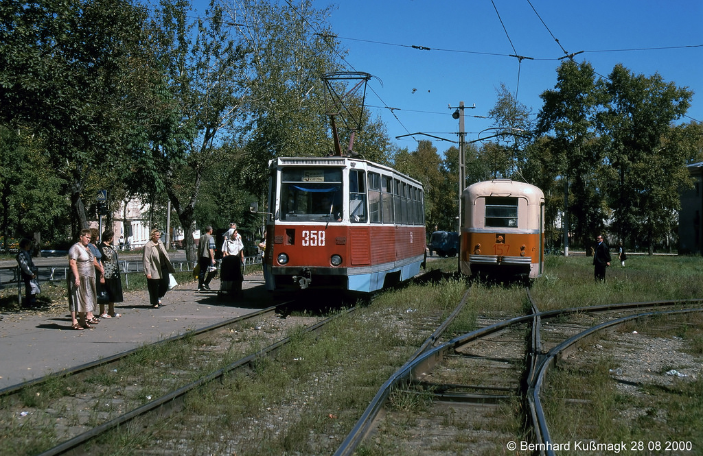 Хабаровск, 71-605 (КТМ-5М3) № 358; Хабаровск, РВЗ-6М2 № 157 Хабаровск, 71-605 (КТМ-5М3) № 358; Хабаровск, РВЗ-6М2 № 157