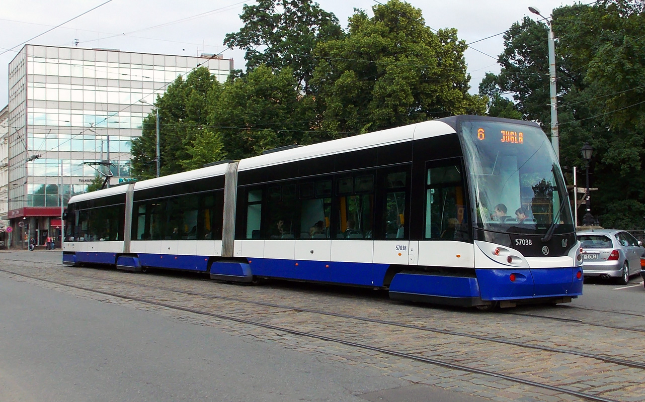 Рига, Škoda 15T ForCity Alfa Riga № 57038