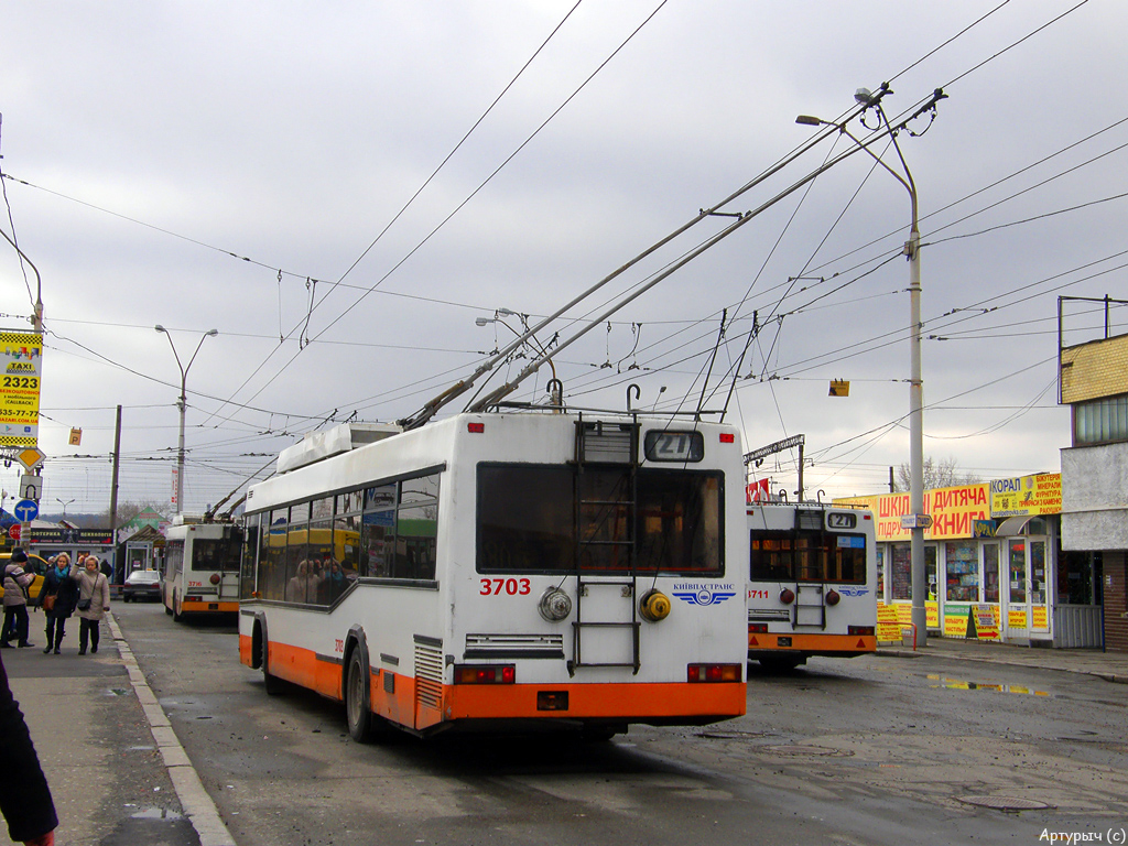 Киев, МАЗ-103Т № 3703