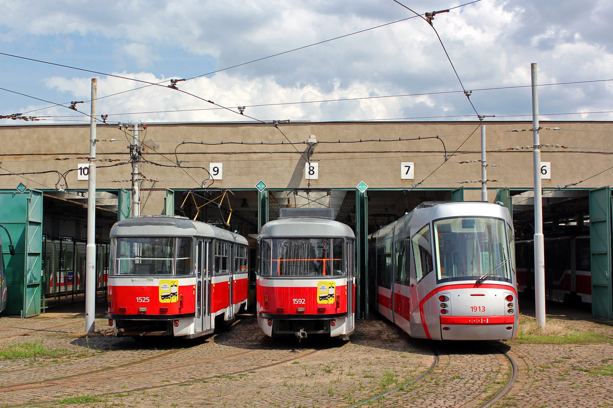 Brünn, Tatra T3 Nr. 1525; Brünn, Tatra T3M Nr. 1592; Brünn, Škoda 13T Elektra Nr. 1913