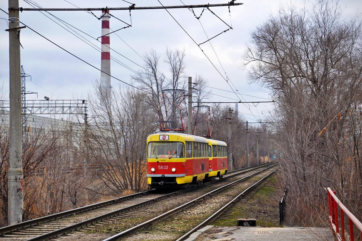 Волгоград, Tatra T3SU № 5832; Волгоград, Tatra T3SU № 5833