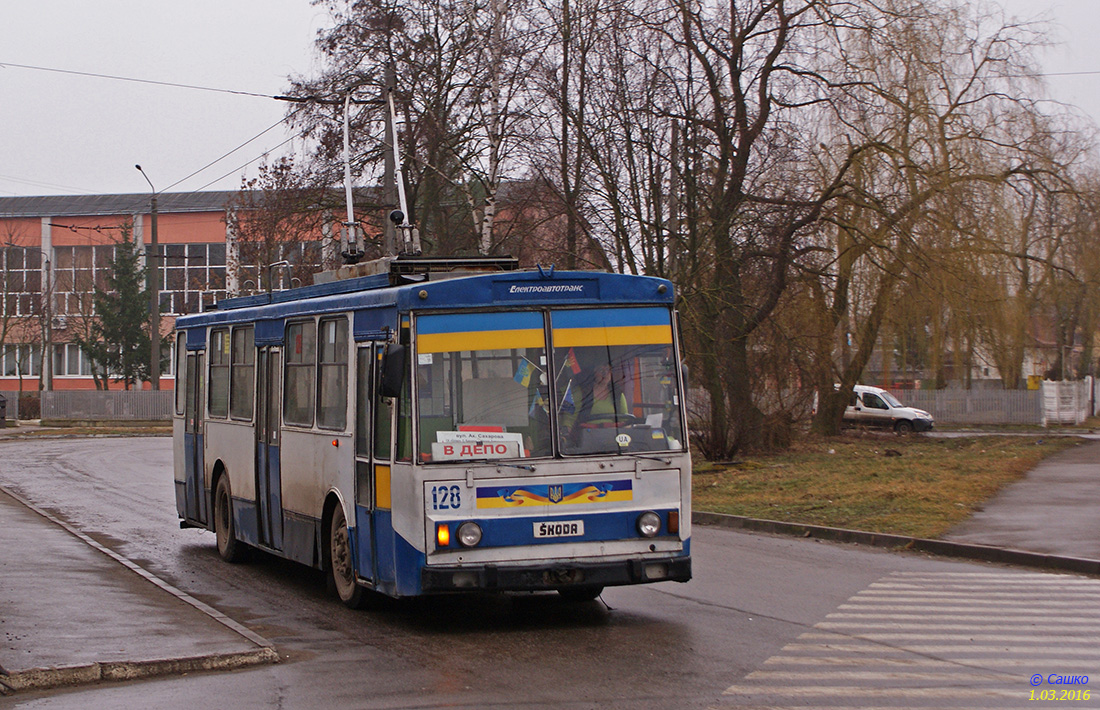 Ивано-Франковск, Škoda 14Tr02 № 128