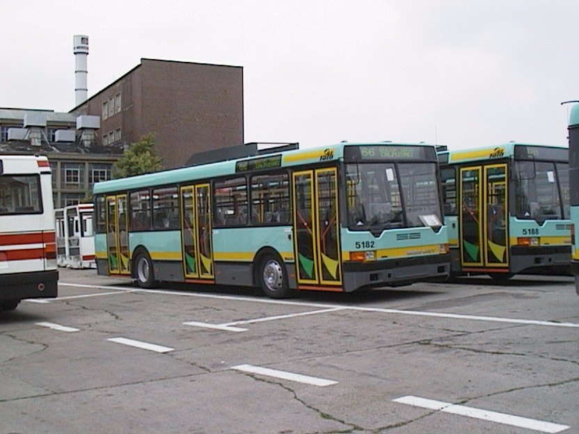 Bukurešť - Ilfov, Ikarus 415.80 č. 5182; Budapešť — Miscellaneous photos