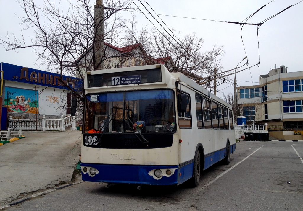 Новороссийск, ЗиУ-682Г-016.02 № 102