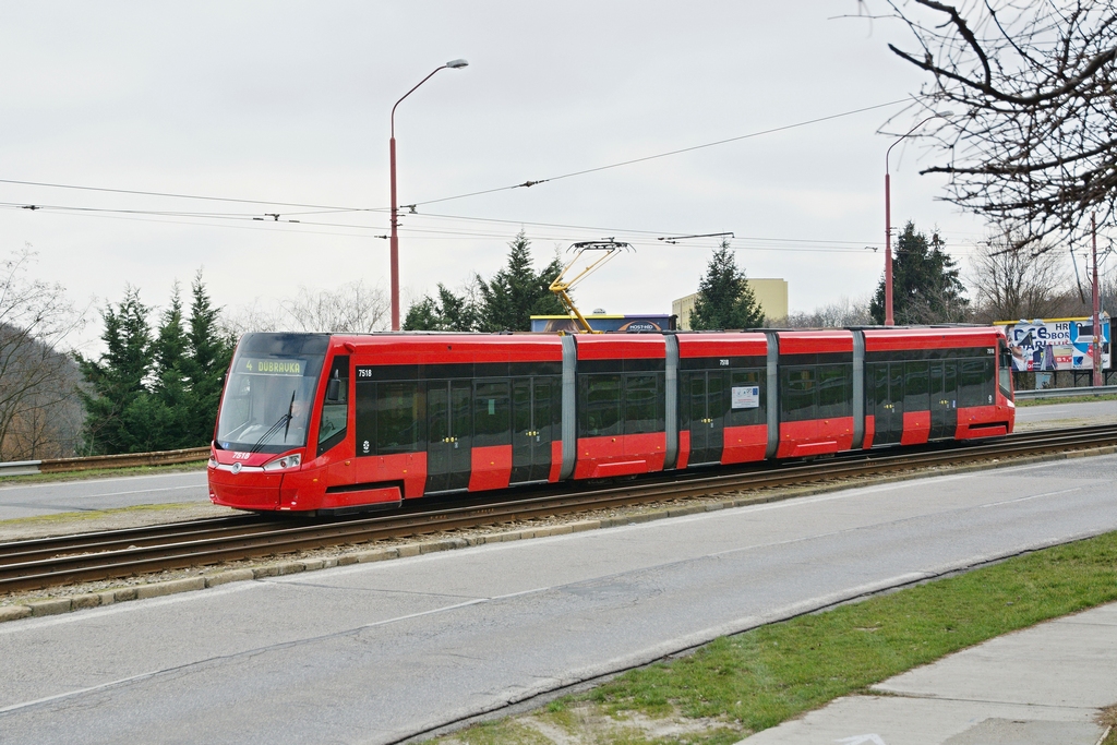 Bratislava, Škoda 30T ForCity Plus nr. 7518