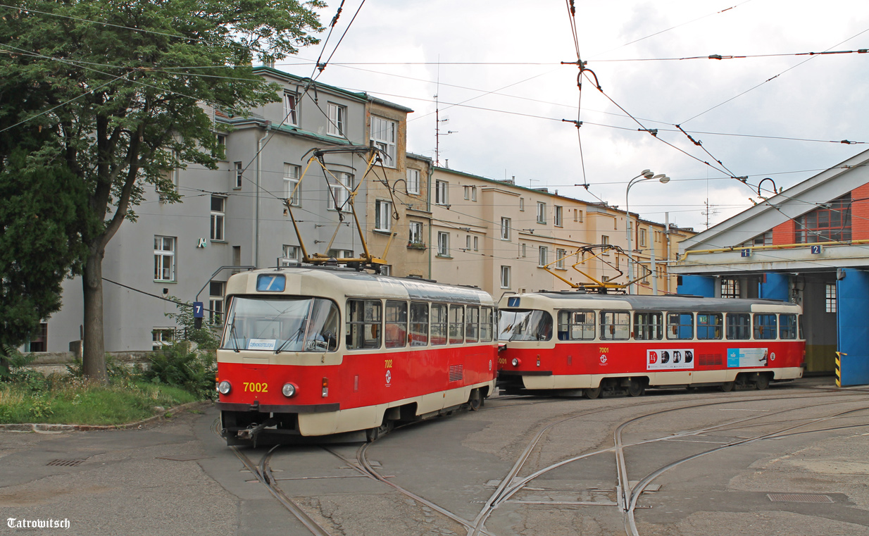 Prague, Tatra T3SU Br. 7002; Prague — Tram depots Prague, Tatra T3SU Br. 7002; Prague — Tram depots