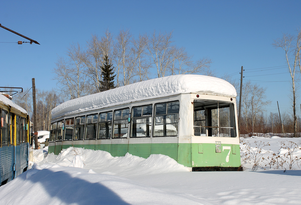 Volchansk, 71-605 (KTM-5M3) č. 7; Volchansk — Tram depot & Volchanka terminal