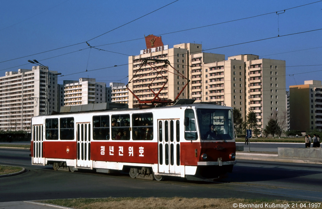 Pyongyang, Pulgungi-2.16 N°. w/n; Pyongyang — Historical photos — Tramway and Trolleybus (1991+)