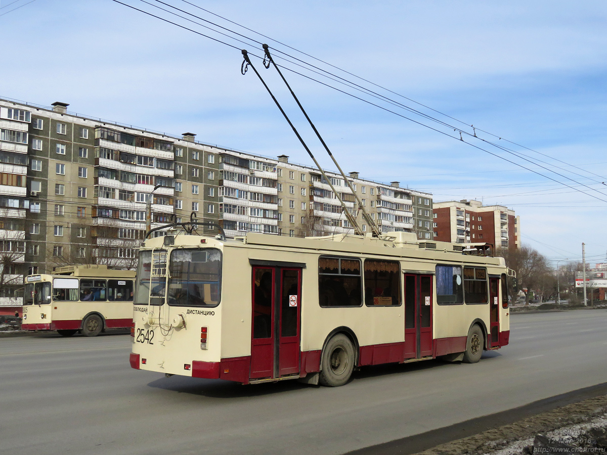 Челябинск, ЗиУ-682Г-016.02 № 2542