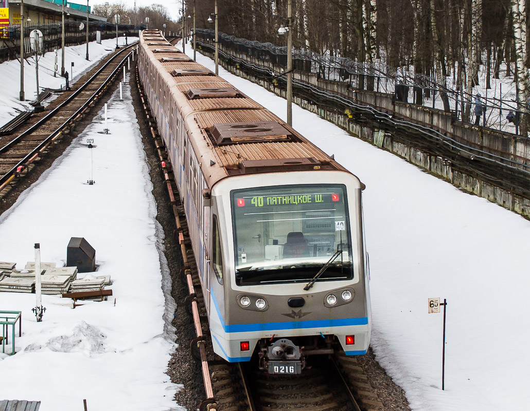 Москва, 81-740.4 «Русич» № 0216