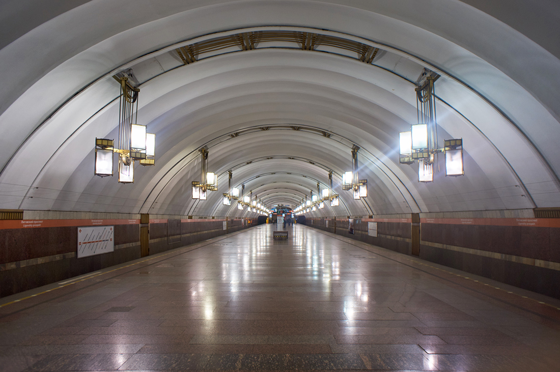 Sankt Petersburg — Metro — Line 4
