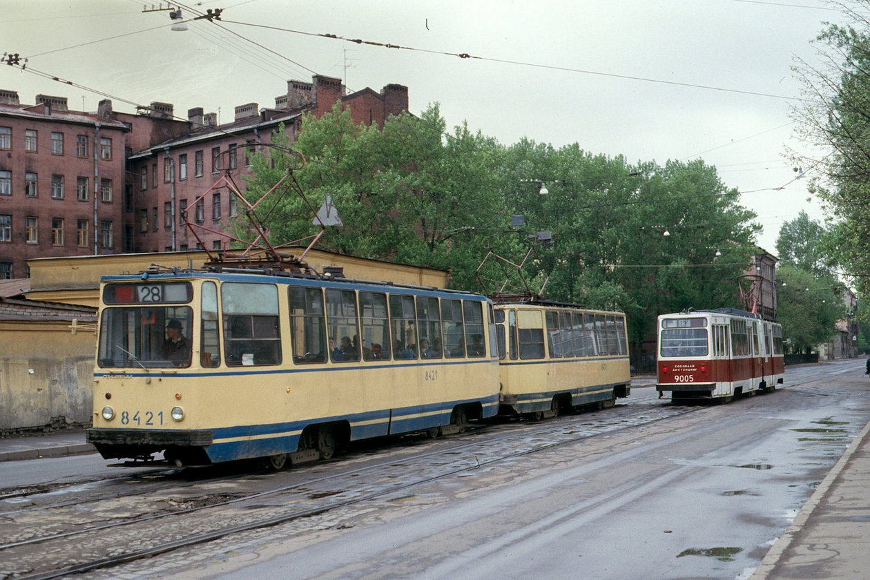 Санкт-Петербург, ЛМ-68М № 8421; Санкт-Петербург, ЛВС-80 № 9005; Санкт-Петербург — Исторические фотографии трамвайных вагонов