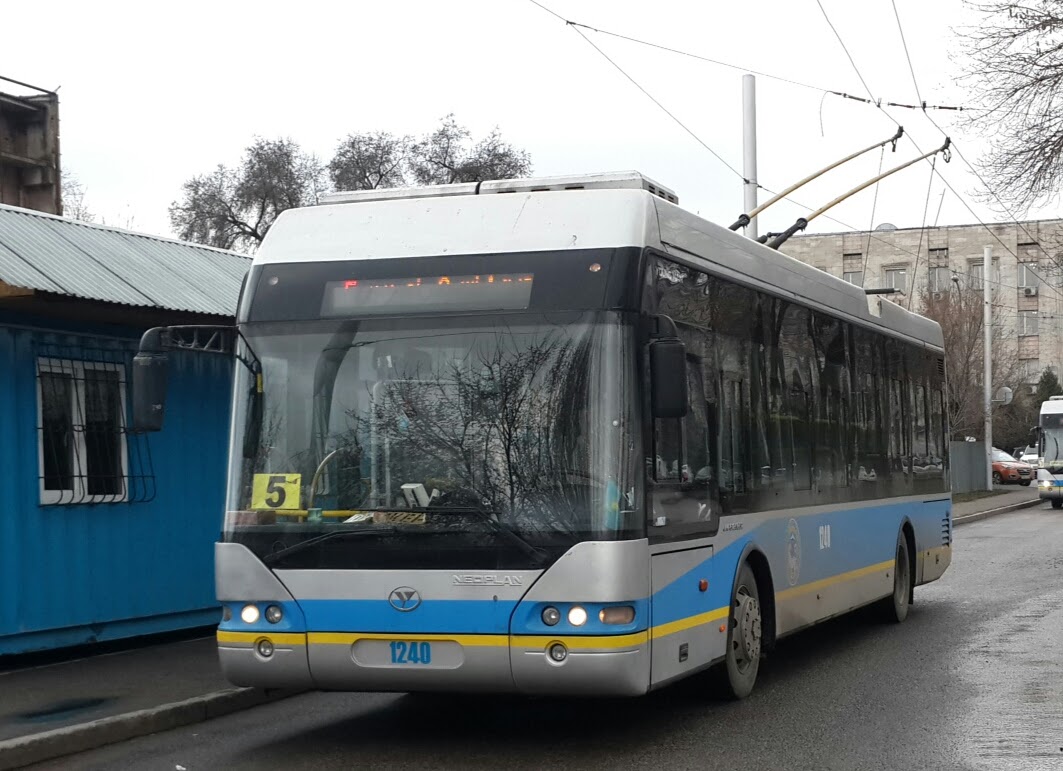 Almaty, YoungMan JNP6120GDZ (Neoplan Kazakhstan) # 1240