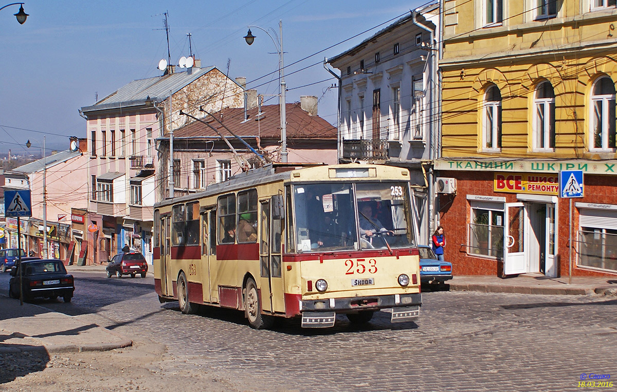 Čerņivci, Škoda 14Tr02 № 253