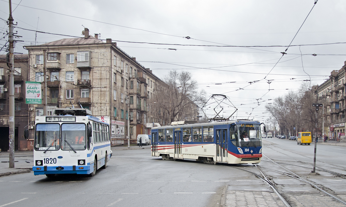 馬里烏波爾, YMZ T2 # 1820; 馬里烏波爾, K1 # 304