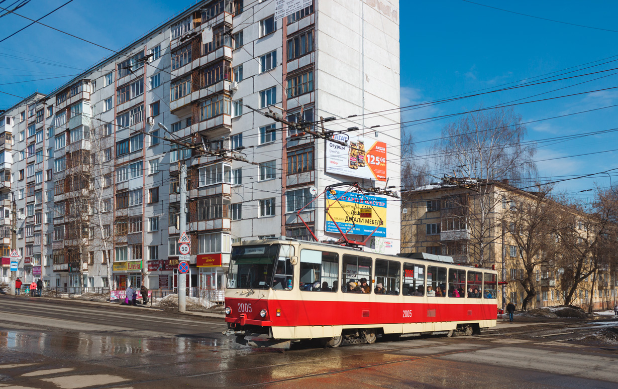 Izhevsk, Tatra T6B5SU Br. 2005
