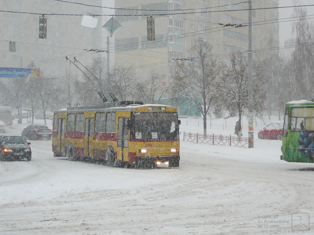 Киев, Škoda 14Tr02/6 № 296