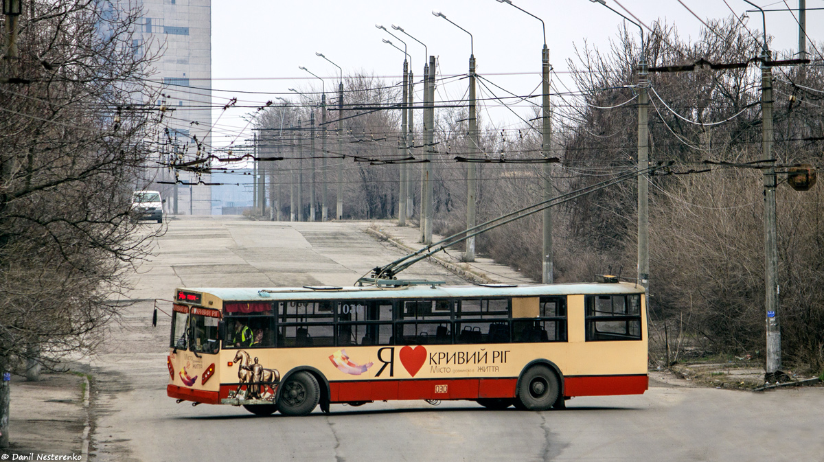 Кривой Рог, ЗиУ-682П № 030