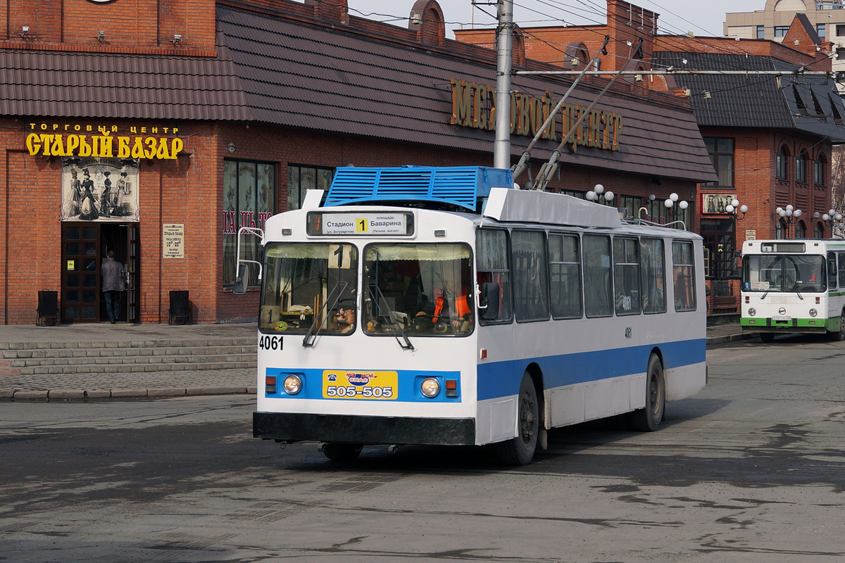 Барнаул, ЗиУ-682 КВР БТРМ № 4061 Барнаул, ЗиУ-682 КВР БТРМ № 4061